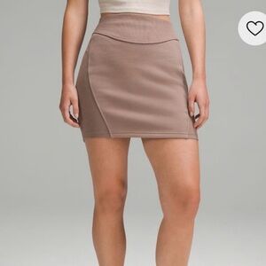 Lululemon Athletica High Rise Scuba Mini Skirt Size Small